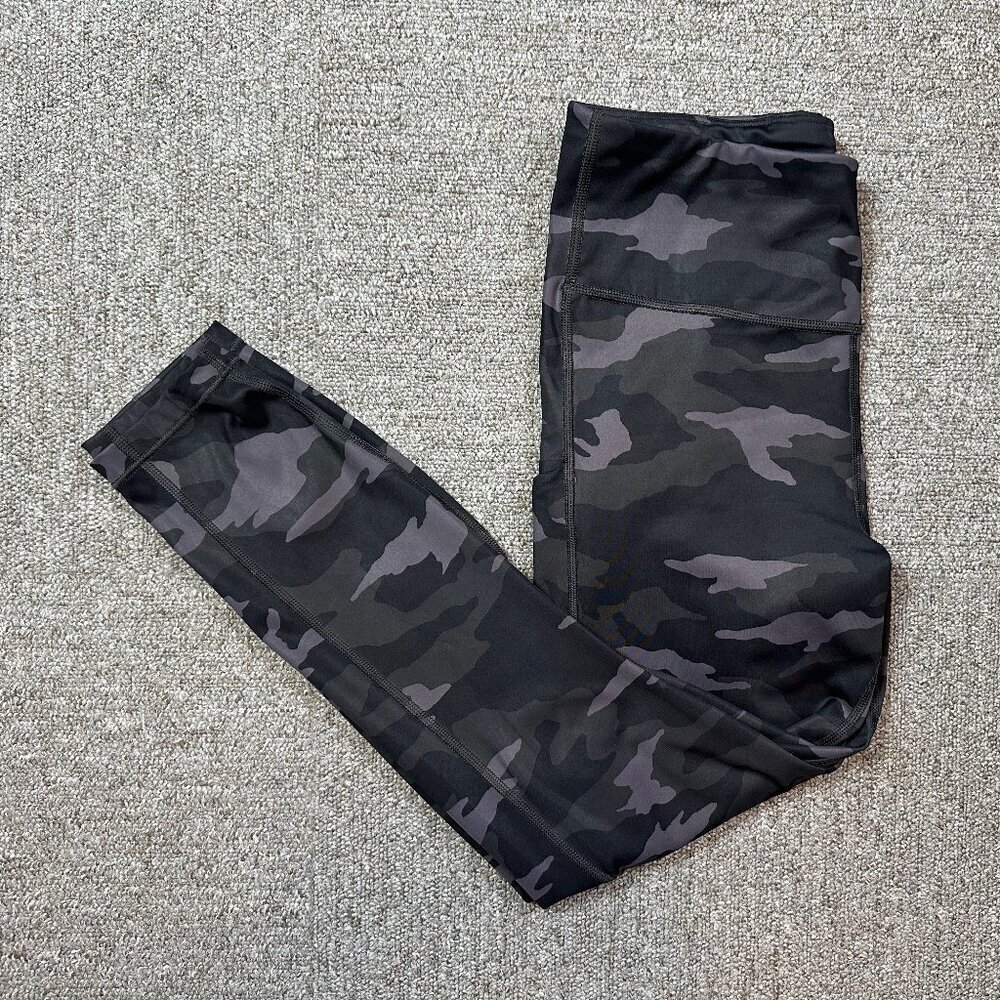 Athleta Ultimate Camo 7/8 Tight Leggings in Black Gray Size Medium - Picture 2 of 6